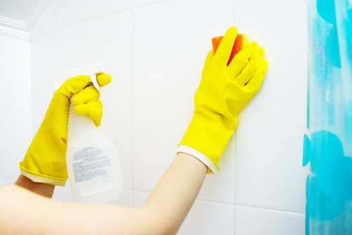 Detailed kitchen and bathroom end of tenancy cleaning in Acton